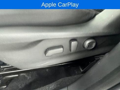 Used 2024 Subaru Forester Premium image 11