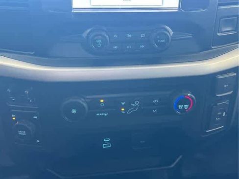 Used 2021 Ford F150 XLT image 25