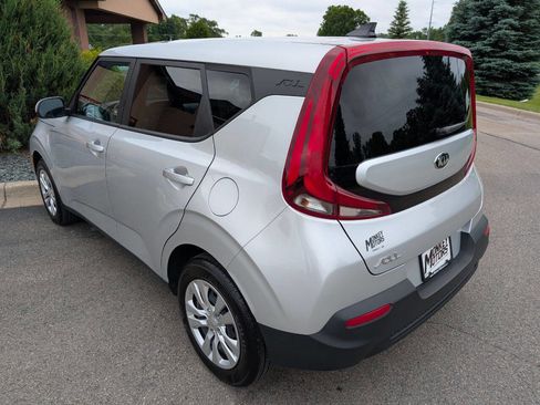 Used 2020 Kia Soul LX image 7