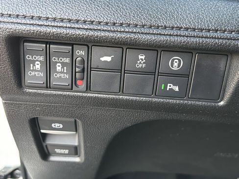 Used 2022 Honda Odyssey Elite image 24