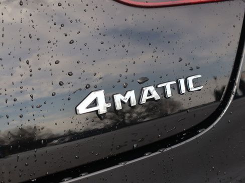 Used 2022 Mercedes-Benz CLA 250 4MATIC image 9