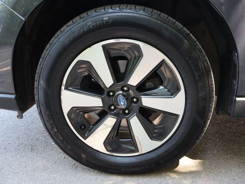 Used 2017 Subaru Forester 2.5i Limited AWD/4WD image 41