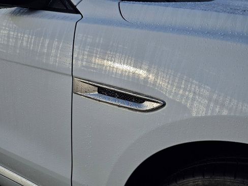 Used 2018 Jaguar F-PACE S image 10