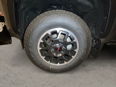 New 2026 Toyota Tacoma TRD Off-Road AWD/4WD image 14