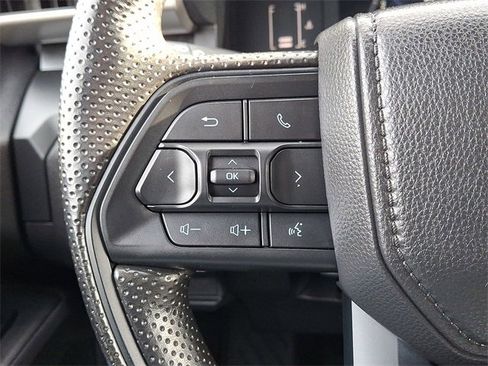 Used 2025 Toyota Tacoma SR image 20