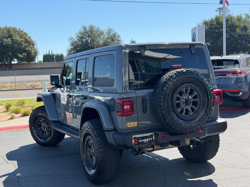 Used 2021 Jeep Wrangler Unlimited Rubicon w/ Trailer Tow Package AWD/4WD image 14