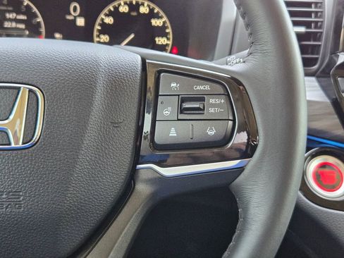 Used 2025 Honda Odyssey Elite image 22