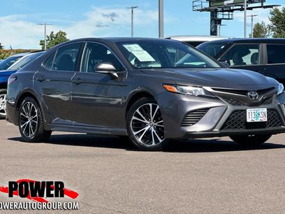 Used 2018 Toyota Camry SE w/ Moonroof Package