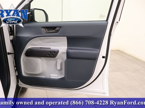 New 2025 Ford Maverick XLT w/ XLT Luxury Package image 14