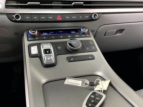 Used 2024 Hyundai Palisade SEL image 9