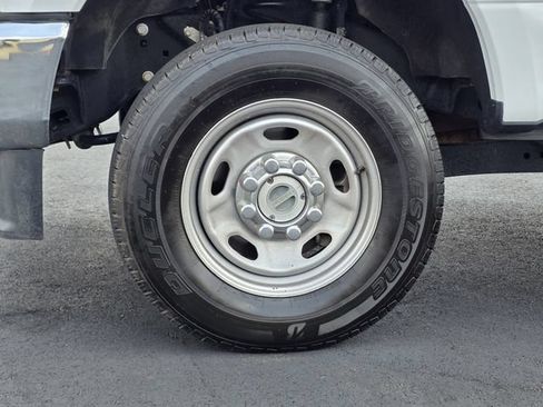 Used 2022 Ford F250 XL w/ Power Equipment Group AWD/4WD image 30