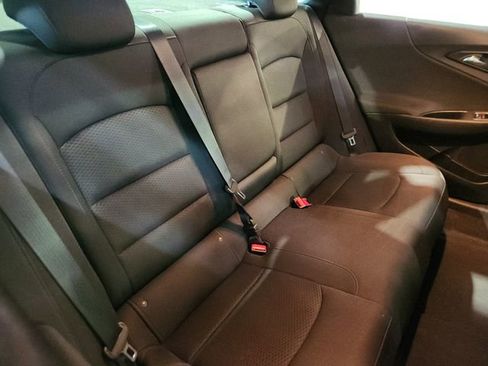 Used 2018 Chevrolet Malibu LT image 22