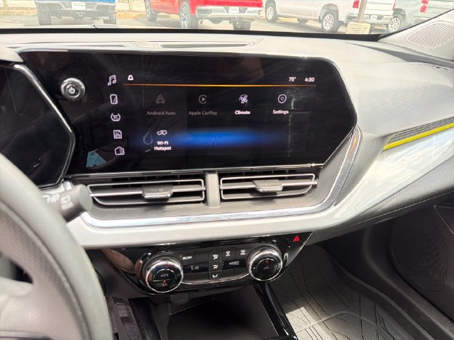Certified 2026 Chevrolet Trax LT FWD image 20
