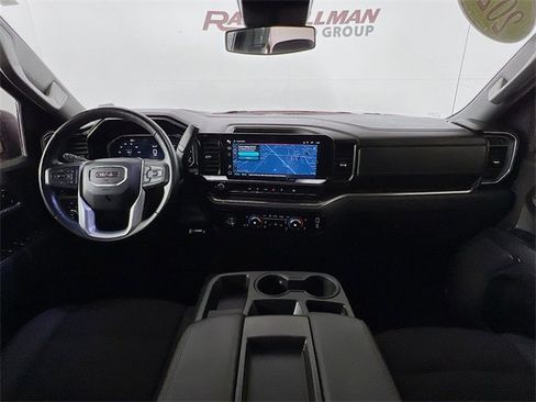 Used 2024 GMC Sierra 1500 Elevation image 25