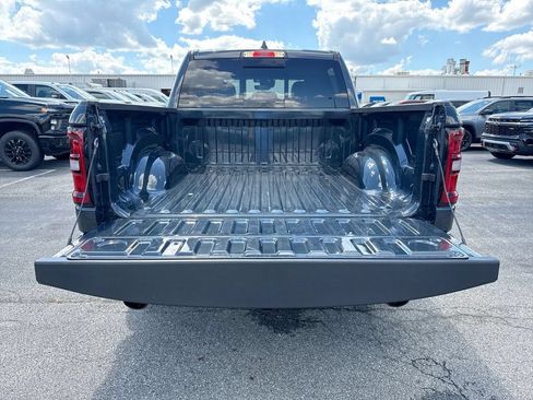 Used 2025 RAM 1500 Big Horn AWD/4WD image 24