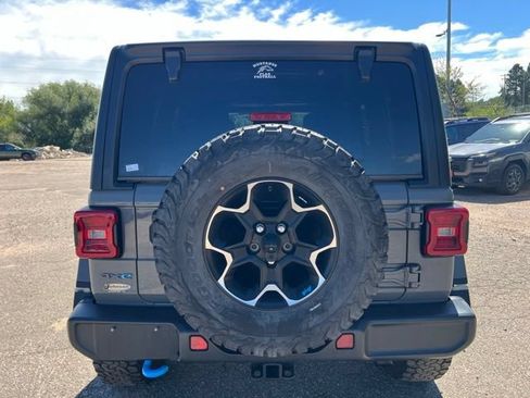 Used 2022 Jeep Wrangler Unlimited Rubicon 4xe w/ Cold Weather Group AWD/4WD image 5