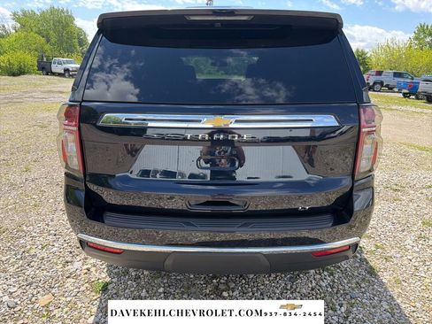 Used 2023 Chevrolet Tahoe LT w/ Luxury Package AWD/4WD image 4
