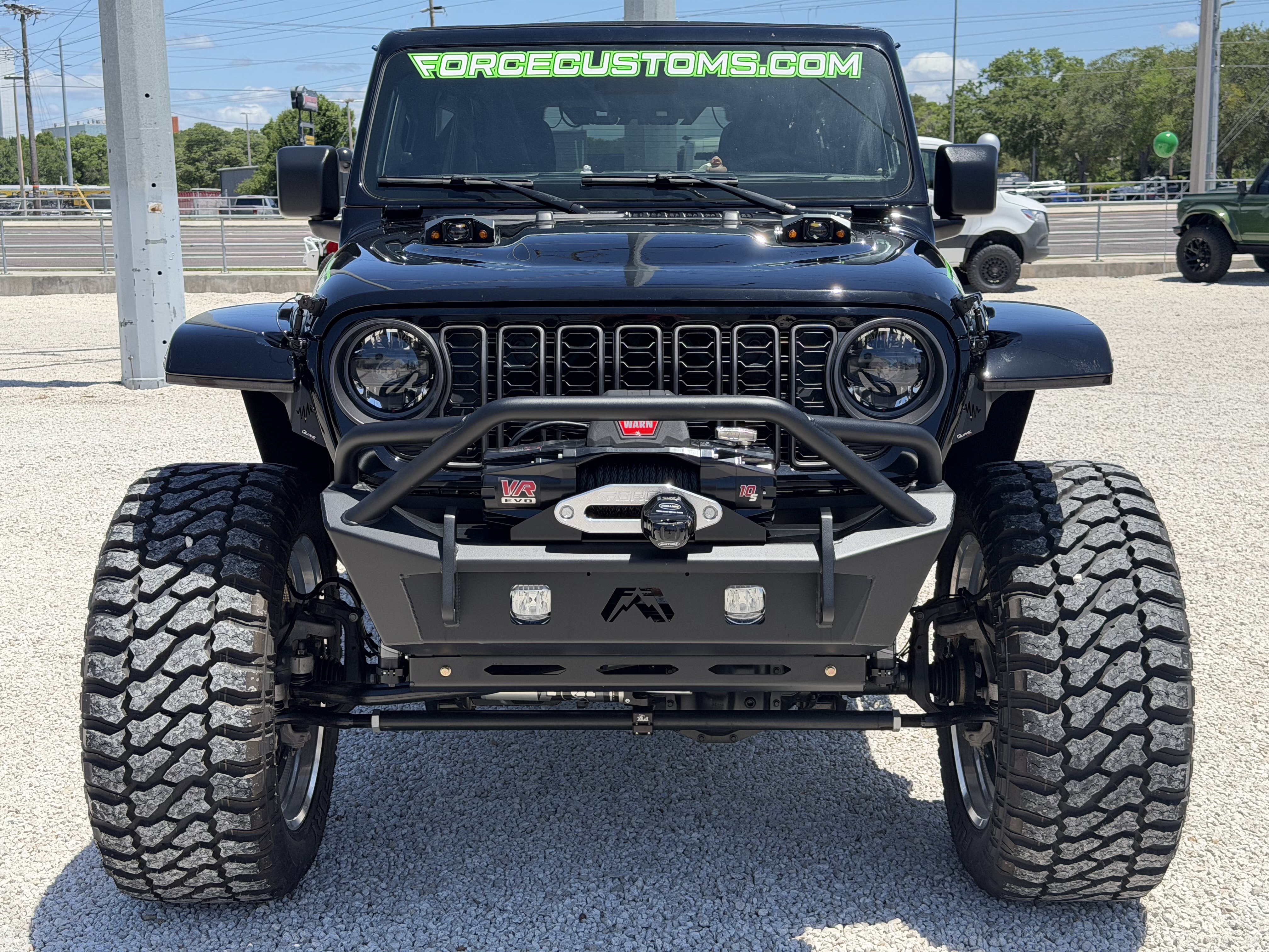 Used 2024 Jeep Wrangler Unlimited Rubicon AWD/4WD image 19