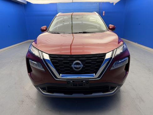 Used 2023 Nissan Rogue SL AWD/4WD image 3