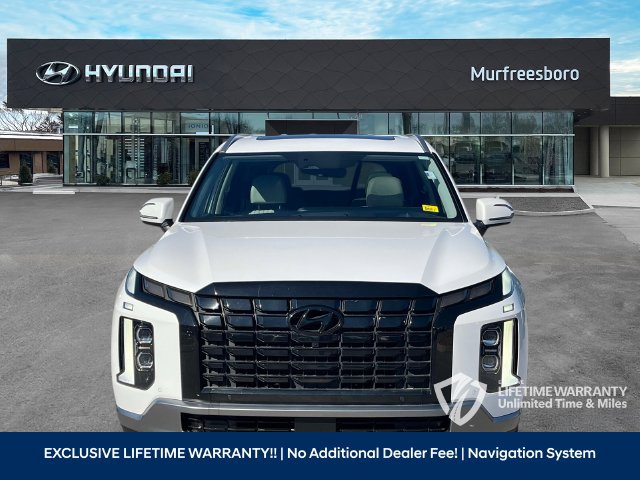 Used 2024 Hyundai Palisade Limited FWD image 2