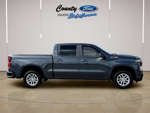 Used 2021 Chevrolet Silverado 1500 RST image 25