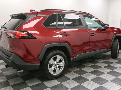 Used 2021 Toyota RAV4 XLE AWD/4WD image 8