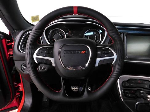 Used 2015 Dodge Challenger R/T Plus RWD image 41
