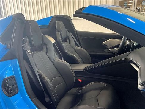 Used 2024 Chevrolet Corvette Z06 RWD image 17