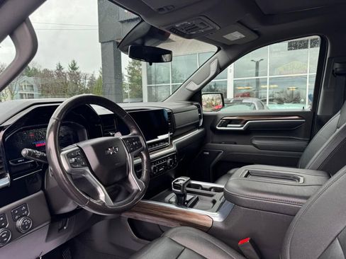 Used 2022 Chevrolet Silverado 1500 LT Trail Boss w/ LT Trail Boss Premium Package image 13