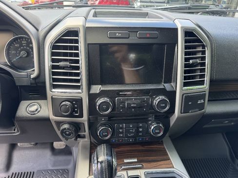 Used 2016 Ford F150 Lariat AWD/4WD image 9