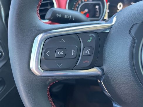 Used 2023 Jeep Gladiator Rubicon w/ Cold Weather Group image 24