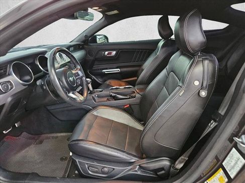 Used 2022 Ford Mustang GT Premium w/ Black Accent Package RWD image 12