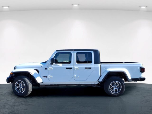 New 2027 Jeep Gladiator Sport AWD/4WD image 5