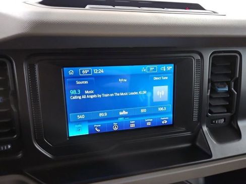 Used 2022 Ford Bronco Wildtrak AWD/4WD image 21