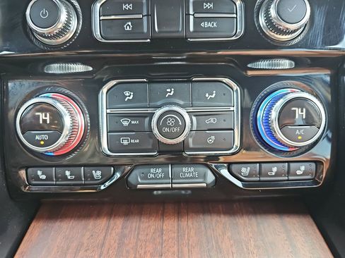 Certified 2023 GMC Yukon XL Denali Ultimate w/ LPO, Floor Liner Package AWD/4WD image 26