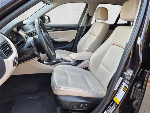 Used 2015 BMW X1 sDrive28i RWD image 15