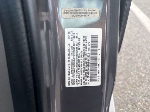 Used 2016 Honda Odyssey Touring Elite image 9