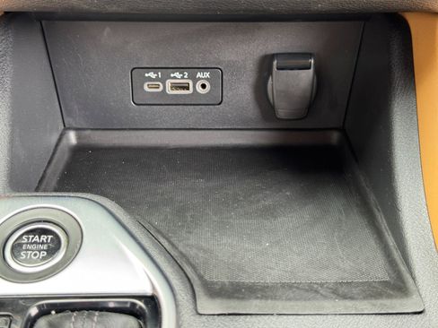 Used 2022 Nissan Sentra SV w/ SV Premium Package FWD image 26