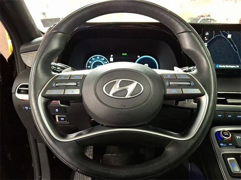 Used 2024 Hyundai Palisade Calligraphy image 19