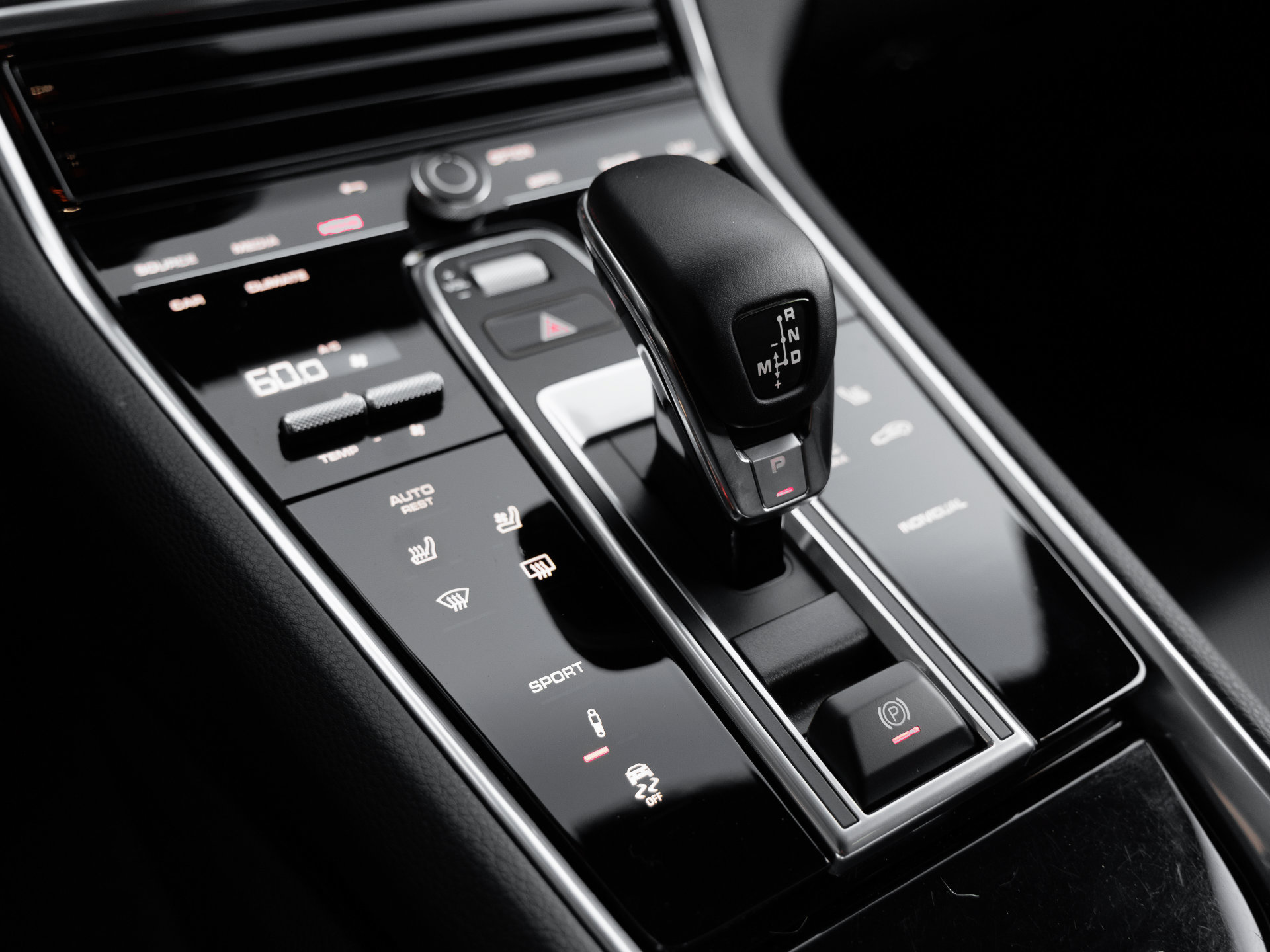 Certified 2023 Porsche Panamera Platinum Edition RWD image 22