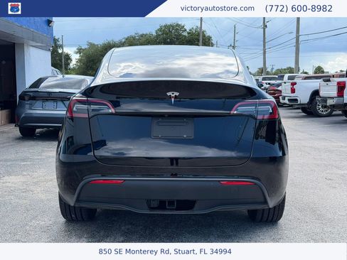 Used 2022 Tesla Model Y Long Range AWD/4WD image 4