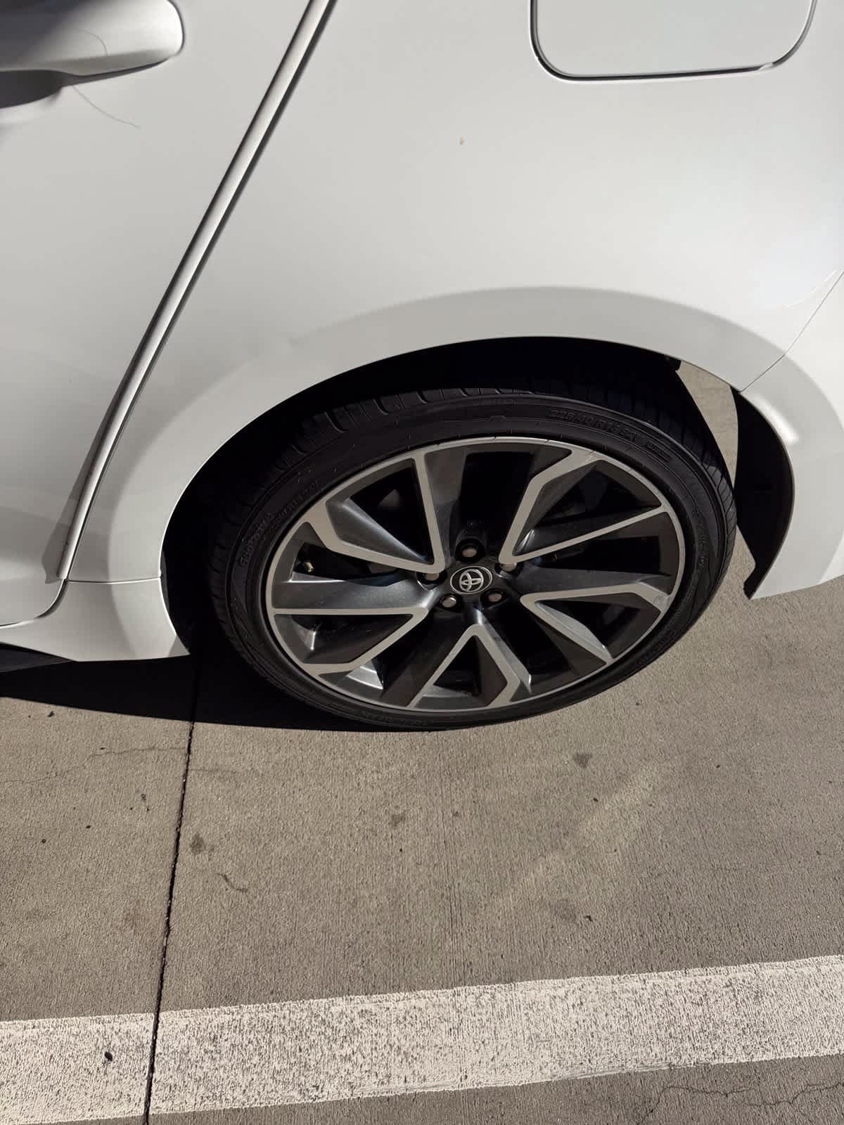 Used 2021 Toyota Corolla SE w/ Carpet Mat Package (TMS) FWD image 9