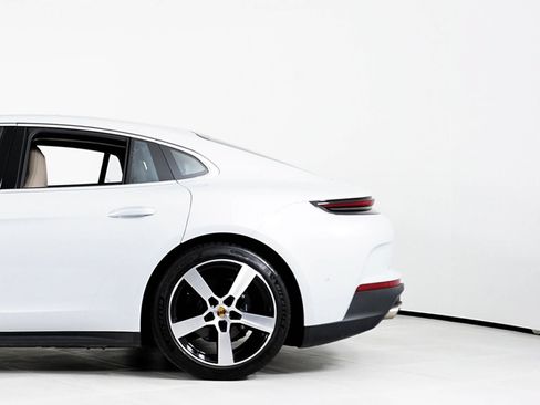 Used 2025 Porsche Panamera 4 AWD/4WD image 13