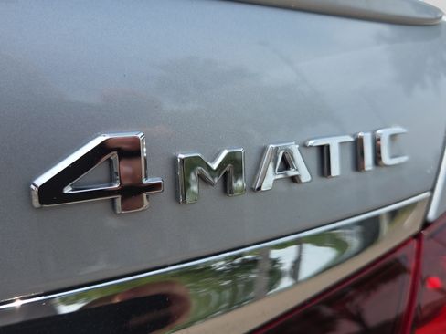 Used 2022 Mercedes-Benz E 350 4MATIC Sedan image 31