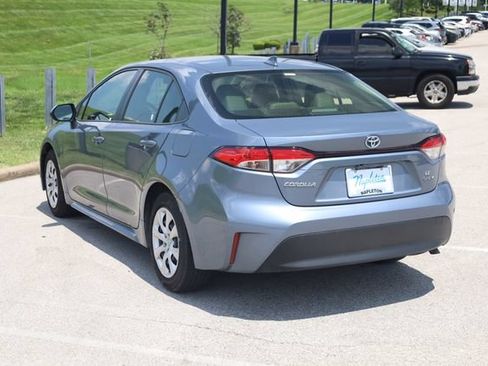 Used 2025 Toyota Corolla LE FWD image 6