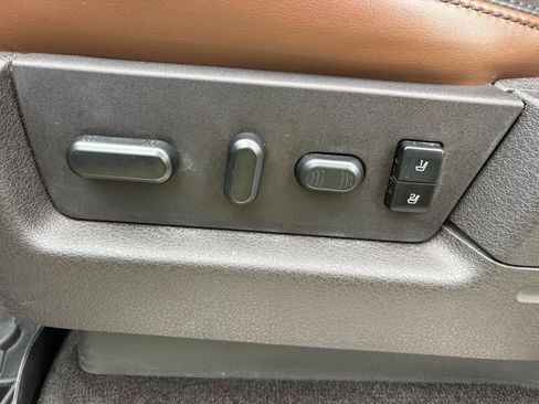 Used 2014 Ford F150 Platinum AWD/4WD image 11