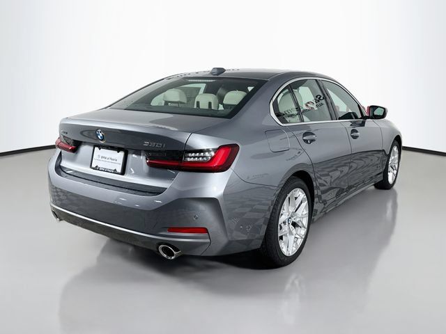 New 2026 BMW 330i xDrive Sedan w/ Premium Package AWD/4WD image 7
