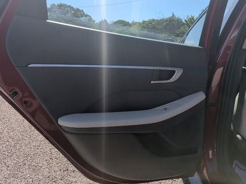 Used 2025 Hyundai Sonata SEL FWD image 11