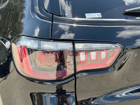 Used 2024 Jeep Compass Latitude w/ Altitude Special Edition image 10