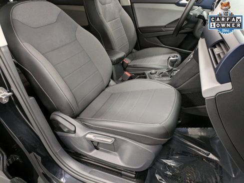 Used 2022 Volkswagen Taos SE image 30